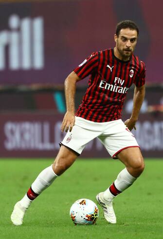 MILAN, ITALY - JULY 18:  Giacomo Bonaventura of AC Milan in action during the Serie A match between AC Milan and Bologna FC at Stadio Giuseppe Meazza on July 18, 2020 in Milan, Italy.  (Photo by Marco Luzzani/Getty Images)