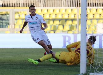 Foto Marco Bucco/LaPresse
24 Luglio 2020 Livorno (LI) Italia
sport 
calcio
Livorno vs Crotone - Campionato di calcio Serie BKT 2019/2020 - stadio Armando Picchi.
Nella foto: Salvatore Molina segna il gol del 1-4

Photo Marco Bucco/LaPresse
July 24, 2020 Livorno (LI) Italy
sport 
soccer
Livorno vs Crotone - Italian Football Championship League BKT 2019/2020 - Armando Picchi stadium.
In the pic: Salvatore Molina scores the goal of 1-4