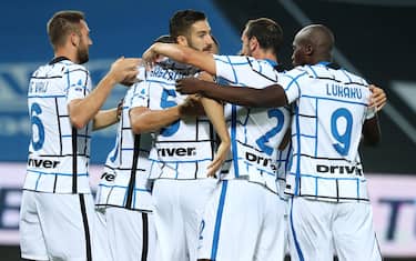 Inter's Danilo D'Ambrosio (not seen) celebrates with his teammates after scoring the 0-1 goal during the Italian Serie A soccer match Atalanta BC vs&nbsp; FC Inter at the Gewiss Stadium in Bergamo, Italy, 02 August 2020.
ANSA/PAOLO MAGNI