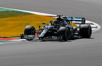 Mercedes' British driver Lewis Hamilton drives during the Formula One British Grand Prix at the Silverstone motor racing circuit in Silverstone, central England on August 2, 2020. (Photo by Frank Augstein / POOL / AFP) (Photo by FRANK AUGSTEIN/POOL/AFP via Getty Images)