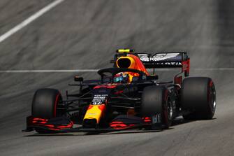 BARCELONA, SPAIN - AUGUST 16: Alexander Albon of Thailand driving the (23) Aston Martin Red Bull Racing RB16 on track during the F1 Grand Prix of Spain at Circuit de Barcelona-Catalunya on August 16, 2020 in Barcelona, Spain. (Photo by Bryn Lennon/Getty Images)
