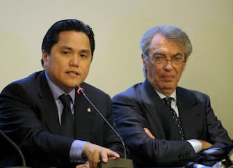 MILAN, ITALY - NOVEMBER 15:  FC Internazionale Milano new president Milano Erick Thohir (L) speaks beside honorary president Massimo Moratti duringa press conference after the FC Internazionale Milano shareholders' meeting on November 15, 2013 in Milan, Italy.  (Photo by Pier Marco Tacca/Getty Images)
