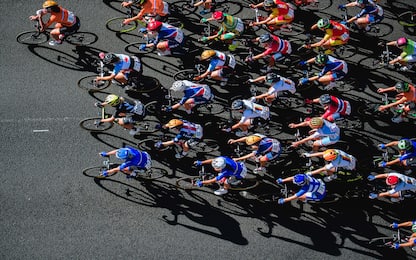 Covid, Giro d’Italia: positivi 2 ciclisti e 6 membri di staff