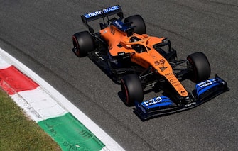 McLaren's Spanish driver Carlos Sainz Jr competes during the qualifying session at the Autodromo Nazionale circuit in Monza on September 5, 2020 ahead of the Italian Formula One Grand Prix. (Photo by MIGUEL MEDINA / POOL / AFP) (Photo by MIGUEL MEDINA/POOL/AFP via Getty Images)