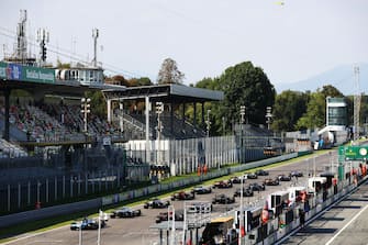 MONZA, ITALY - SEPTEMBER 06: Cars line up on the grid to restart the race following a red flag period during the F1 Grand Prix of Italy at Autodromo di Monza on September 06, 2020 in Monza, Italy. (Photo by Mark Thompson/Getty Images)