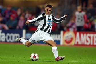 MUNICH, GERMANY - NOVEMBER 03: Fabio Cannavaro of Juventus in action during the UEFA Champions League Group C match between Bayern Munich and Juventus at the Olympiastadion on November 3, 2004 in Munich, Germany. (Photo by Etsuo Hara/Getty Images)