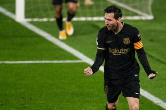 1228840988 PONTEVEDRA, SPAIN - OCTOBER 1: Lionel Messi of FC Barcelona celebrates goal 0-2 during the La Liga Santander match between Celta de Vigo v FC Barcelona at the Estadio de Balaidos on October 1, 2020 in Pontevedra Spain (Photo by David S. Bustamante/Soccrates/Getty Images)