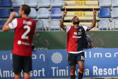 Cagliari-Crotone 4-2: la cronaca della partita di Serie A