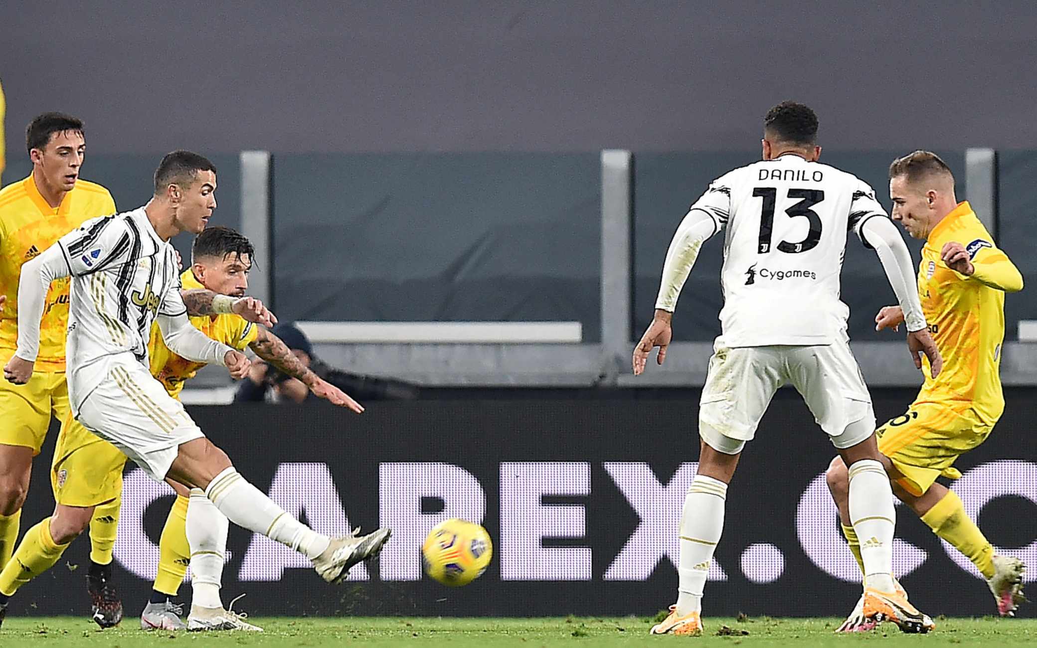 Juventus-Cagliari 2-0, la cronaca della partita di Serie A