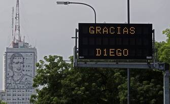 An electronic traffic board reads Thank you Diego, referring to late Argentine football star Diego Maradona, in Buenos Aires on November 25, 2020, on the day of his death. (Photo by ALEJANDRO PAGNI / AFP) (Photo by ALEJANDRO PAGNI/AFP via Getty Images)
