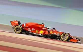 epa08848728 German Formula One driver Sebastian Vettel of Scuderia Ferrari in action during the qualifying session of the F1 Grand Prix of Bahrain at Bahrain International Circuit near Manama, Bahrain, 28 November 2020. The Formula One Grand Prix of Bahrain will take place on 29 November 2020.  EPA/Kamran Jebreili / Pool