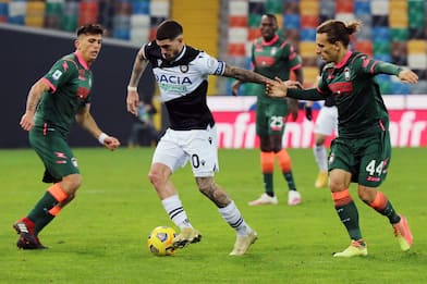 Udinese-Crotone 0-0: video e highlights della partita di Serie A