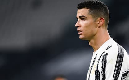 Torino, Cristiano Ronaldo trasloca le sue auto: tifosi preoccupati