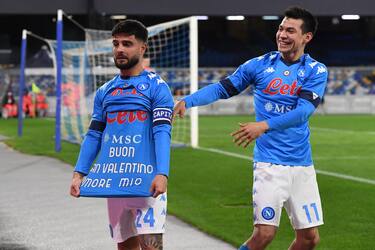 Napoli's forward Lorenzo Insigne (L) celebrates showing a t-shirt (Happy Valentine's day my love) after scoring from the penalty spot the 1-0&nbsp; goal      during  italian Serie A  soccer  match   SSc Napoli vs  Juventus FC  at the Diego Armando Maradona stadium in Naples, Italy , 13 february 2021. 
ANSA / CIRO FUSCO
