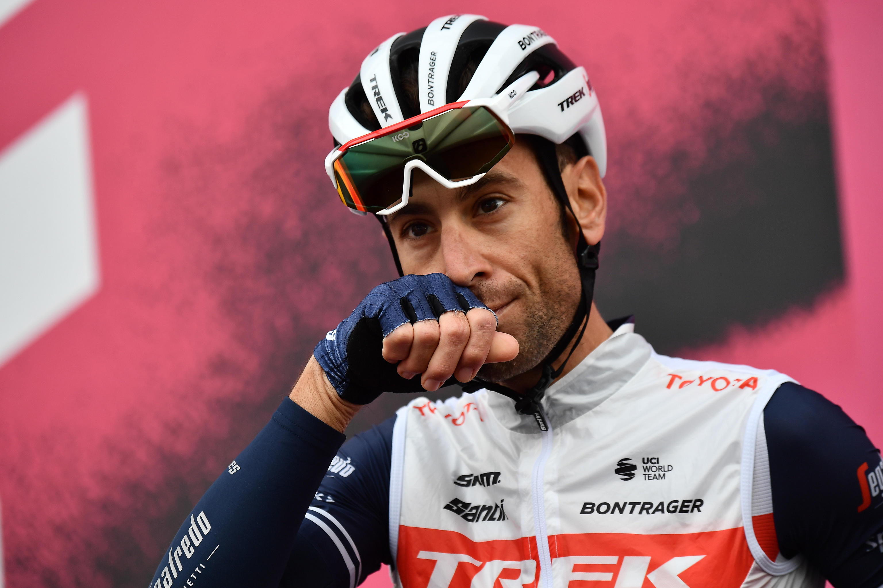 Nibali, caduta in allemaneto: frattura del radio | Sky TG24