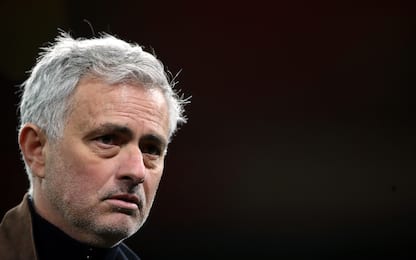 Premier League, il Tottenham esonera Mourinho dopo l'ultimo pareggio