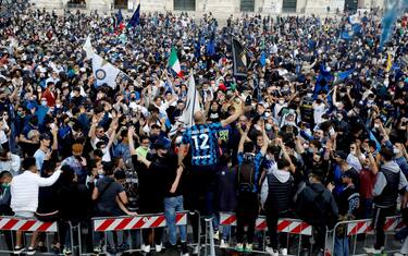 Festa Inter, scuola Saronno a Fontana e Sala: "Scene che ci offendono"
