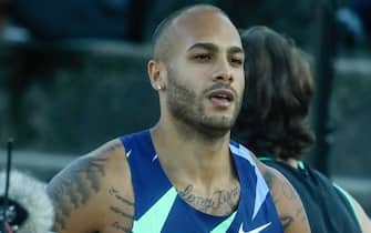 FINLAND ATHLETICS PAAVO NURMI GAMES epa08597894 Lamont Marcell Jacobs of Italy (R) reacts after the men's 100m event at the Paavo Nurmi Games athletics meeting in Turku, Finland, 11 August 2020. EPA/MAURI RATILAINEN