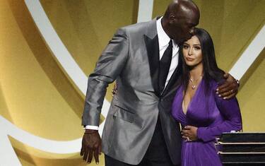 Kobe Bryant entra nella Hall of Fame, la moglie Vanessa: "Grazie"