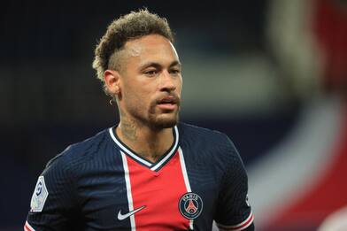 Nike lasciò Neymar per le accuse di abusi sessuali su una dipendente