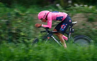 Overall leader Team Ineos rider Colombia's Egan Bernal rides during the 21st and last stage of the Giro d'Italia 2021 cycling race, a 30.3km individual time trial between Senago and Milan on May 30, 2021. (Photo by Luca Bettini / AFP) (Photo by LUCA BETTINI/AFP via Getty Images)