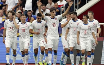 epa07825248 Czech Republic's Patrick Schick (C) celebrates with teammates after scoring during the UEFA EURO 2020 Group A qualifying soccer match between Kosovo and Czech Republic in Pristina, Kosovo, 07 September 2019.  EPA/VALDRIN XHEMAJ