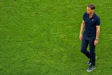 BUDAPEST, HUNGARY - JUNE 27: Coach Frank de Boer of the Netherlands during the UEFA Euro 2020: Round of 16 match between Netherlands and Czech Republic at Puskas Arena on June 27, 2021 in Budapest, Hungary (Photo by Andre Weening/BSR Agency/Getty Images)
