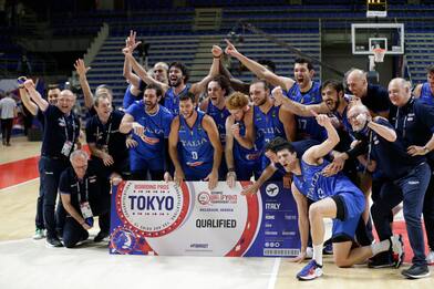 Basket, Italia-Serbia 102-95: Azzurri qualificati ai Giochi di Tokyo