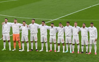 Spain's players line up before the UEFA EURO 2020 semi-final football match between Italy and Spain at Wembley Stadium in London on July 6, 2021. (Photo by FACUNDO ARRIZABALAGA / POOL / AFP) (Photo by FACUNDO ARRIZABALAGA/POOL/AFP via Getty Images)