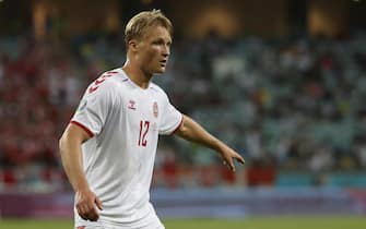epa09320574 Kasper Dolberg of Denmark in action during the UEFA EURO 2020 quarter final match between the Czech Republic and Denmark in Baku, Azerbaijan, 03 July 2021.  EPA/Valentin Ogirenko / POOL (RESTRICTIONS: For editorial news reporting purposes only. Images must appear as still images and must not emulate match action video footage. Photographs published in online publications shall have an interval of at least 20 seconds between the posting.)