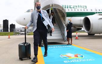LONDON, ENGALND - JULY 10: Giorgio Chiellini of Italy arrives at Luton Airport on July 10, 2021 in London, England. (Photo by Claudio Villa/Getty Images)