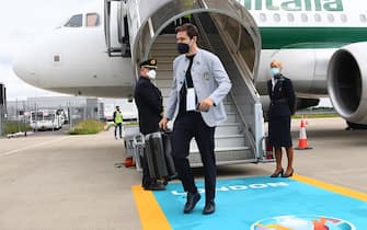 LONDON, ENGALND - JULY 10: Federico Chiesa of Italy arrives at Luton Airport on July 10, 2021 in London, England. (Photo by Claudio Villa/Getty Images)