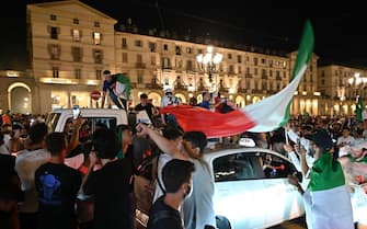 Italy’s supporters celebrate the victory of the UEFA EURO 2020 Championship at the end of the final against England (played at the Wembley stadium in London, UK) in Turin, Italy, 11 July 2021.
ANSA/ALESSANDRO DI MARCO