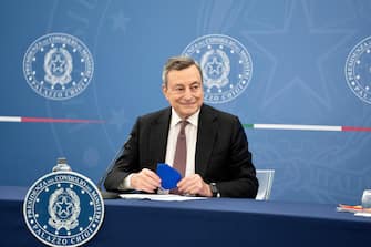Il Presidente del Consiglio Mario Draghi, durante la conferenza stampa al termine del Consiglio dei ministri, Roma, 22 luglio 2021.
ANSA/Roberto Monaldo - POOL