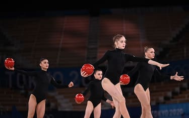 Team Azerbaijan competes in the group all-around qualification of the Rhythmic Gymnastics event during Tokyo 2020 Olympic Games at Ariake Gymnastics centre in Tokyo, on August 7, 2021. (Photo by Lionel BONAVENTURE / AFP) (Photo by LIONEL BONAVENTURE/AFP via Getty Images)