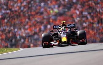 1338259001 ZANDVOORT, NETHERLANDS - SEPTEMBER 04: Sergio Perez of Mexico driving the (11) Red Bull Racing RB16B Honda during qualifying ahead of the F1 Grand Prix of The Netherlands at Circuit Zandvoort on September 04, 2021 in Zandvoort, Netherlands. (Photo by Lars Baron/Getty Images)