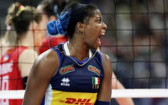 epa09447927 Italy's Miriam Fatime Sylla reacts during the 2021 Women's European Volleyball Championship final between Serbia and Italy in Belgrade, Serbia, 04 September 2021.  EPA/ANDREJ CUKIC