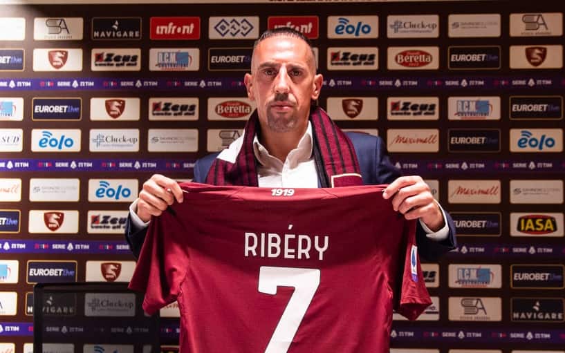 SALERNO, ITALY - SEPTEMBER 06: Franck Ribery with the Salernitana shirt during the presentation press conference on September 06, 2021 in Salerno, Italy. The U.S. Salernitana 1919 reached an agreement with the footballer Franck Ribery. The Frenchman signed an annual contract with automatic renewal upon the occurrence of certain sporting conditions and was presented to supporters at the Arechi Stadium. (Photo by Ivan Romano/Getty Images)