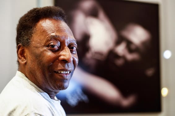 Before dying, Pelé included his never recognized daughter in his will