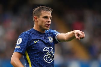 1235517726 LONDON, ENGLAND - SEPTEMBER 25: Cesar Azpilicueta of Chelsea during the Premier League match between Chelsea and Manchester City at Stamford Bridge on September 25, 2021 in London, England. (Photo by James Williamson - AMA/Getty Images)