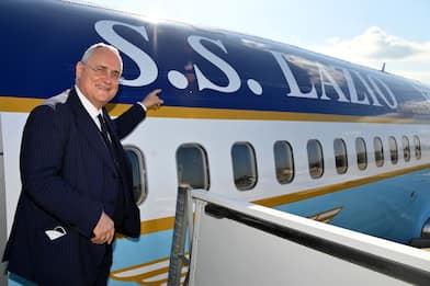 Lotito non trova l'accordo, la Lazio perde il suo aereo privato