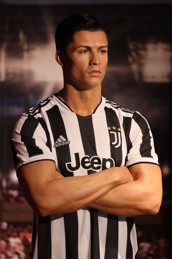 La statua di Cristiano Ronaldo al Madame Tussauds di Dubai