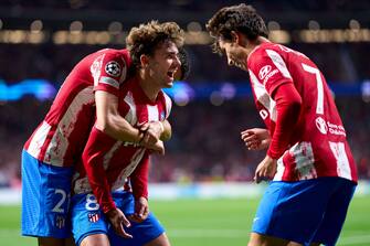 MADRID, SPAIN - OCTOBER 19: Antoine Griezmann of Atletico de Madrid celebrates after scoring his team's second goal during the UEFA Champions League group B match between Atletico Madrid and Liverpool FC at Wanda Metropolitano on October 19, 2021 in Madrid, Spain. (Photo by Quality Sport Images/Getty Images)