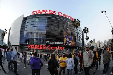 LOS ANGELES, CA - APRIL 13:  An exterior shot of the fans waiting to enter Staples Center before the Utah Jazz game against the Los Angeles Lakers on April 13, 2016 in Los Angeles, California. NOTE TO USER: User expressly acknowledges and agrees that, by downloading and/or using this Photograph, user is consenting to the terms and conditions of the Getty Images License Agreement. Mandatory Copyright Notice: Copyright 2016 NBAE (Photo by Juan Ocampo/NBAE via Getty Images)