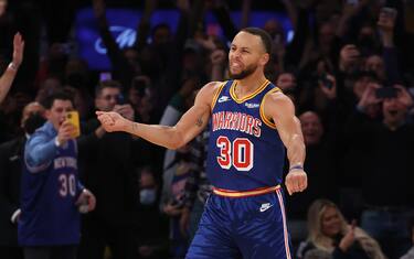 Nba, record di Stephen Curry: è il miglior realizzatore da tre punti