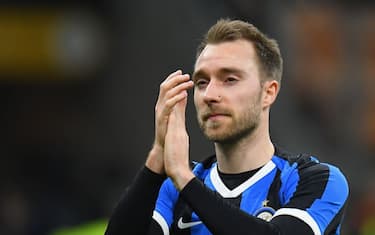 MILAN, ITALY - JANUARY 29: Christian Eriksen of FC Internazionale greets his fans after the Coppa Italia Quarter Final match between FC Internazionale and ACF Fiorentina at San Siro on January 29, 2020 in Milan, Italy.  (Photo by Alessandro Sabattini/Getty Images)