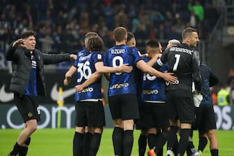 FC Inter's players celebrate at the end of the Italian Cup semi-final soccer match between FC Inter and Ac Milan at Giuseppe Meazza Stadium in Milan, Italy, 19 April 2022. ANSA / ROBERTO BREGANI