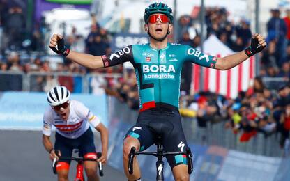 Giro d'Italia: Lennard Kamna vince la quarta tappa Avola-Etna Nicolosi