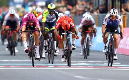 Giro d'Italia, Démare vince la tappa Palmi-Scalea (Riviera dei Cedri)
