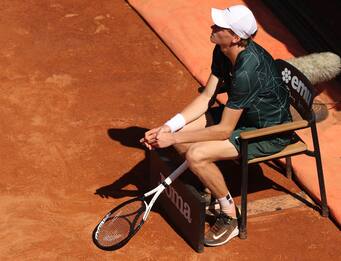 Tennis, Internazionali di Roma: vince Tsitsipas, Sinner eliminato
